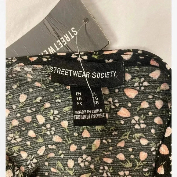 Streetwear  Society NWT Mini Floral Dress Size XL - Picture 8 of 9